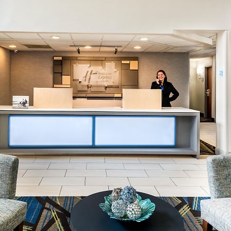 Holiday Inn Express & Suites Charlotte Arpt-Belmont By Ihg Екстер'єр фото