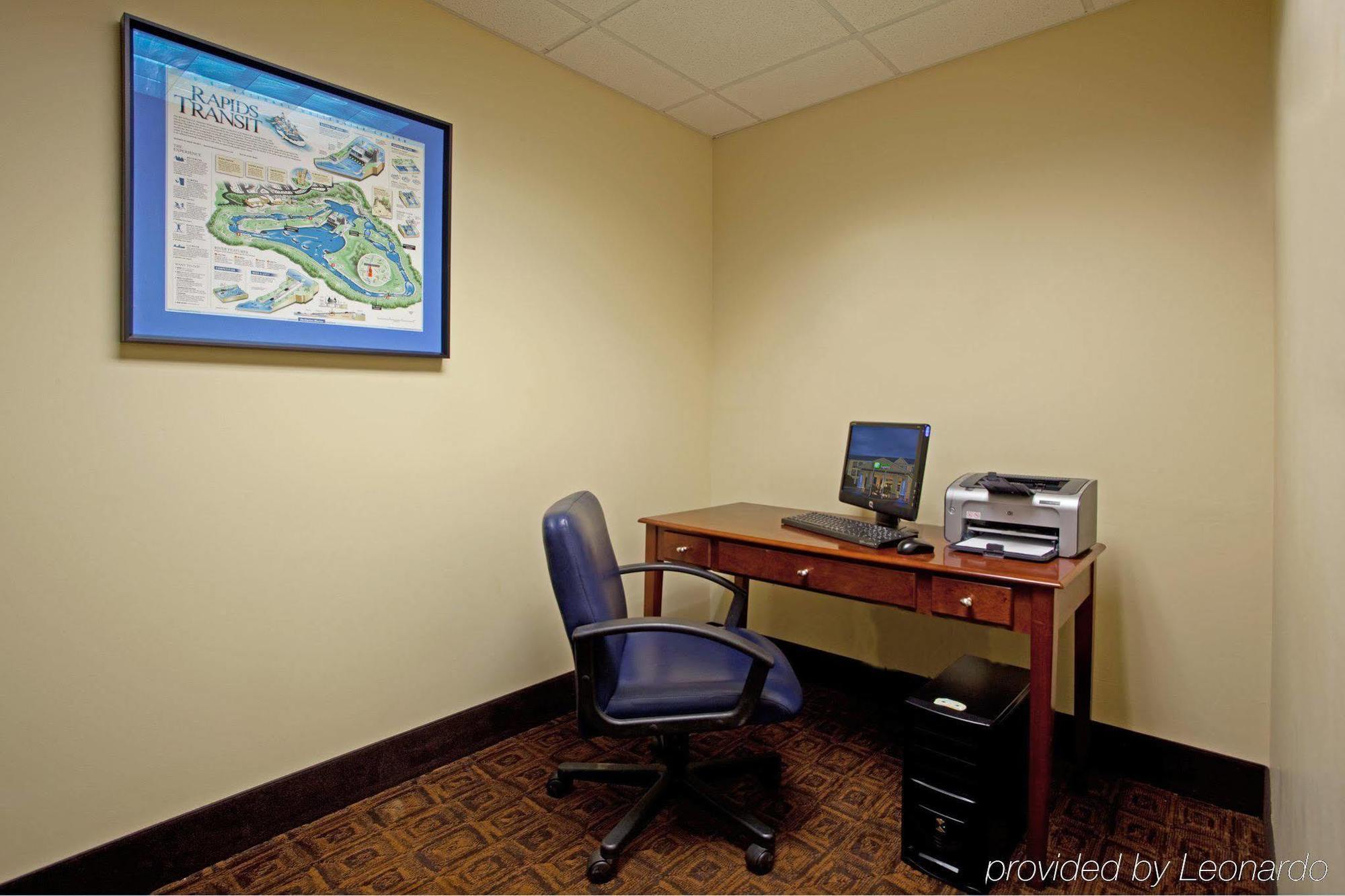 Holiday Inn Express & Suites Charlotte Arpt-Belmont By Ihg Екстер'єр фото