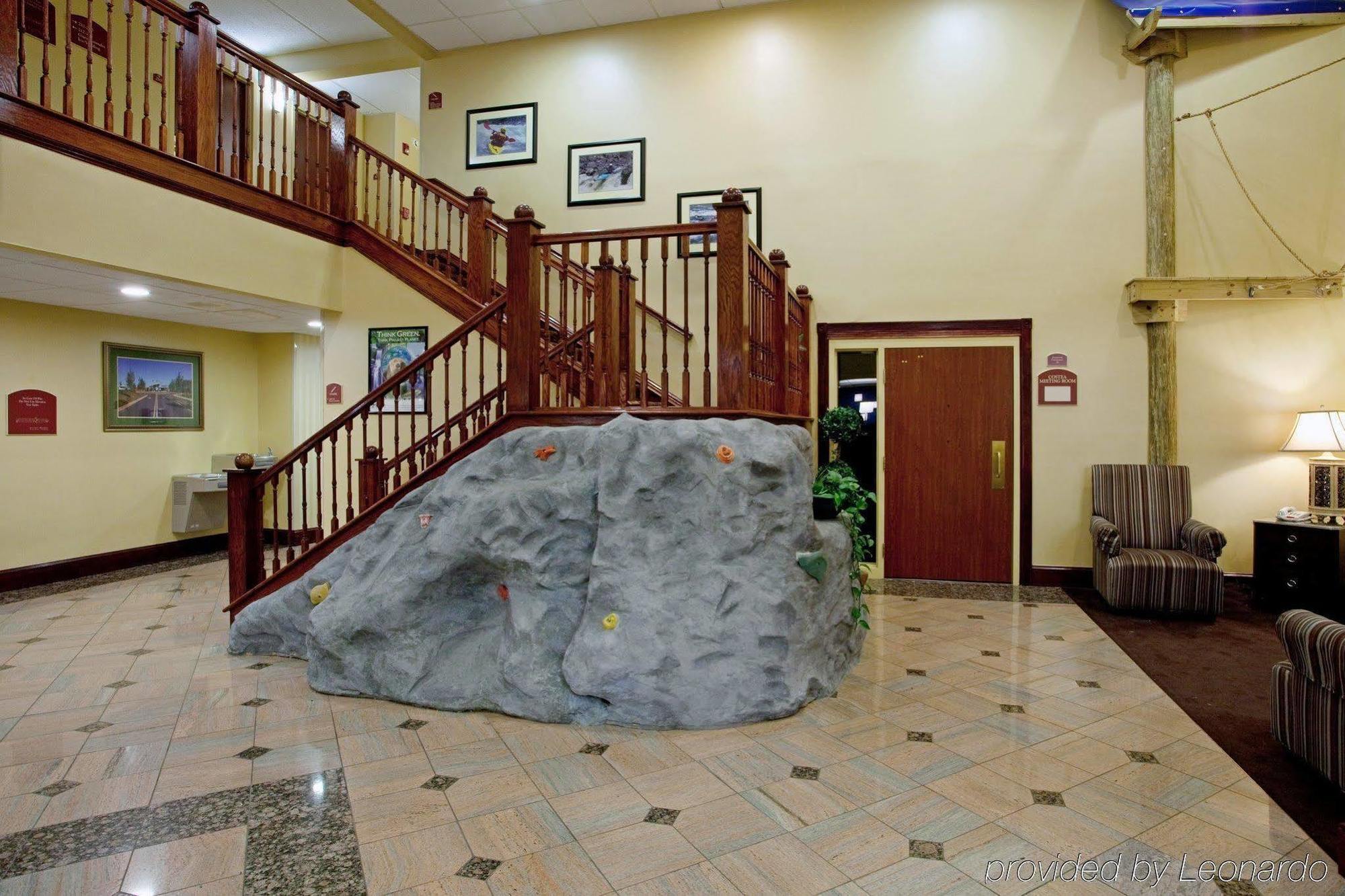 Holiday Inn Express & Suites Charlotte Arpt-Belmont By Ihg Екстер'єр фото